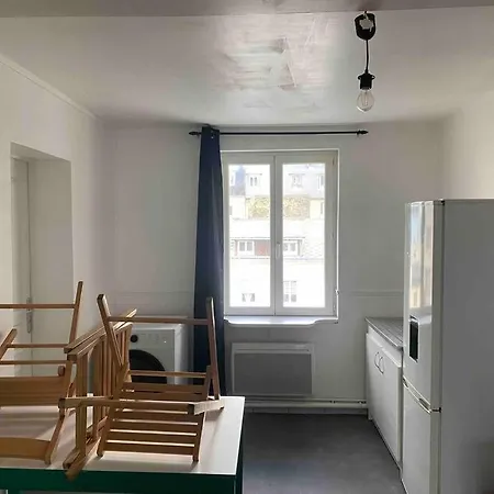 Apartment F2 Spacieux Et Calme Cote Gare